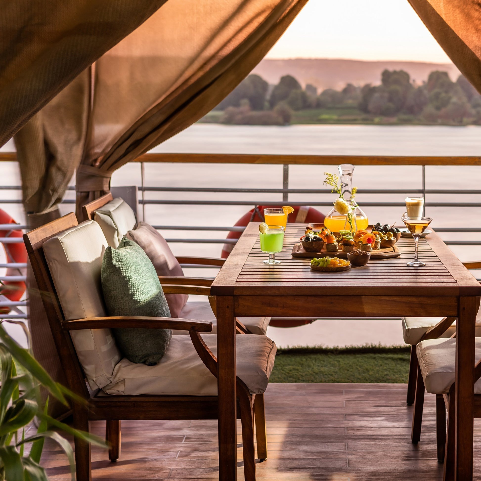 Farah Nile Cruise: 4 Days/ 3 Nights from Aswan - Stamps Tours