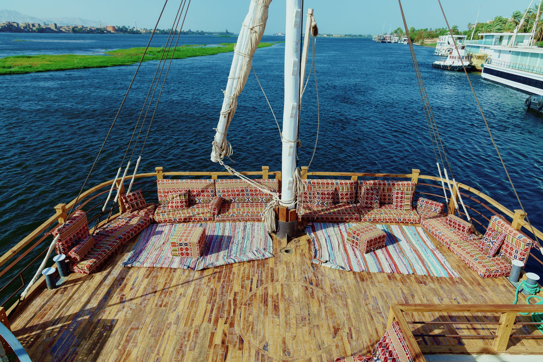 A Passage Through the Nile: El Nur Dahabiya