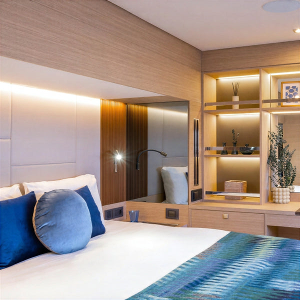 Luxury Catamaran (50–60ft class) — photo 4